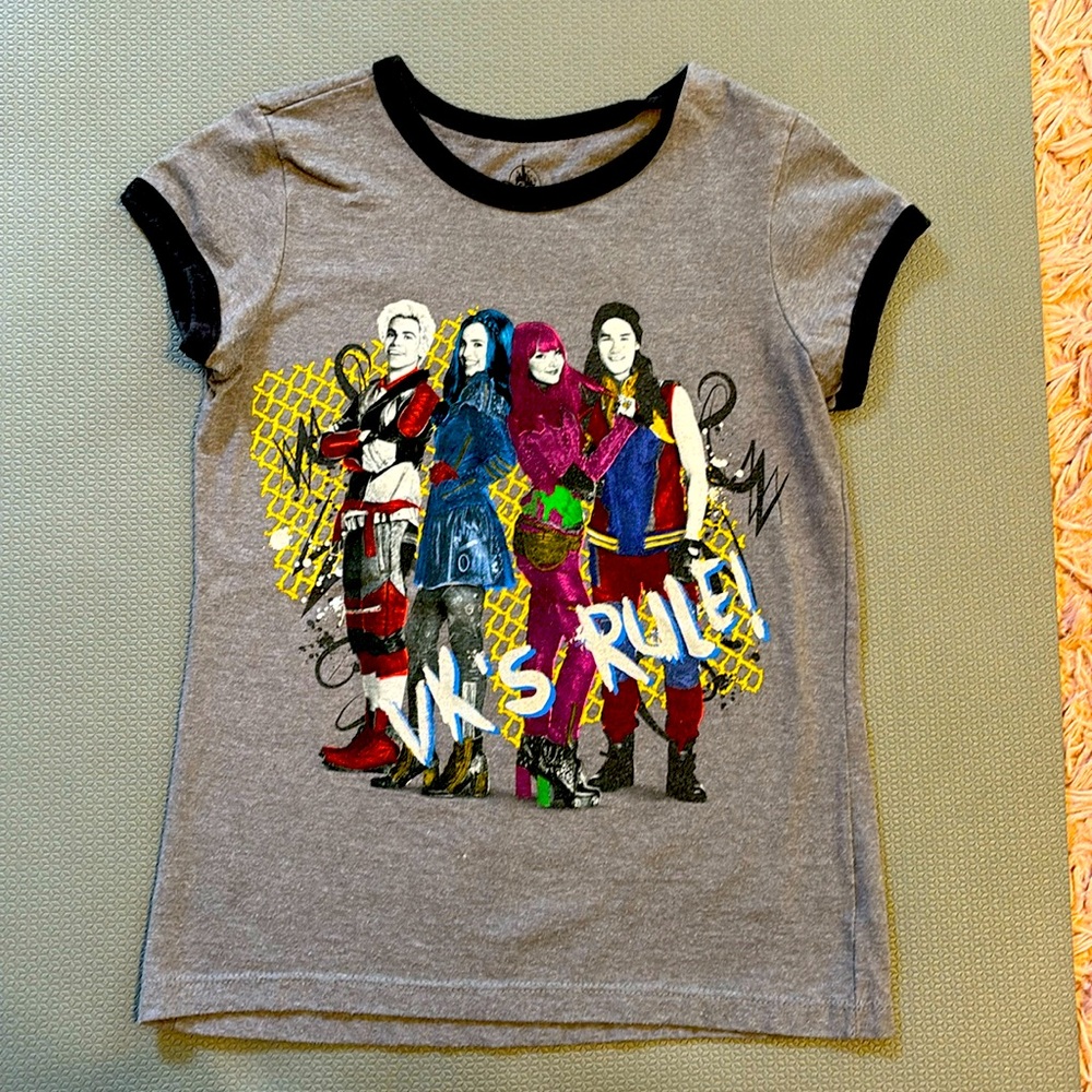 Girls size large 10/12 Disney VK T-shirt